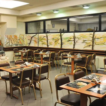 μετροπόλ Ξενοδοχείο Λάρισα